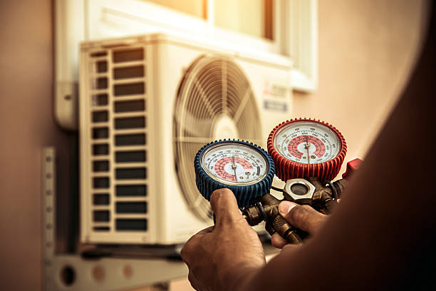 Professional Emergency Hvac technician working in Bally, PA